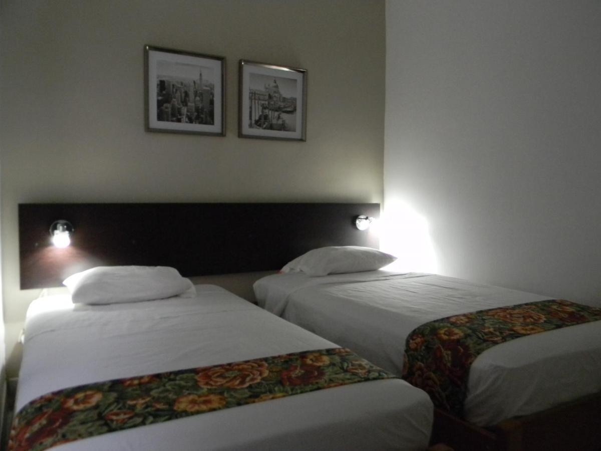 Hostal "Centrika" Tarapoto Eksteriør bilde