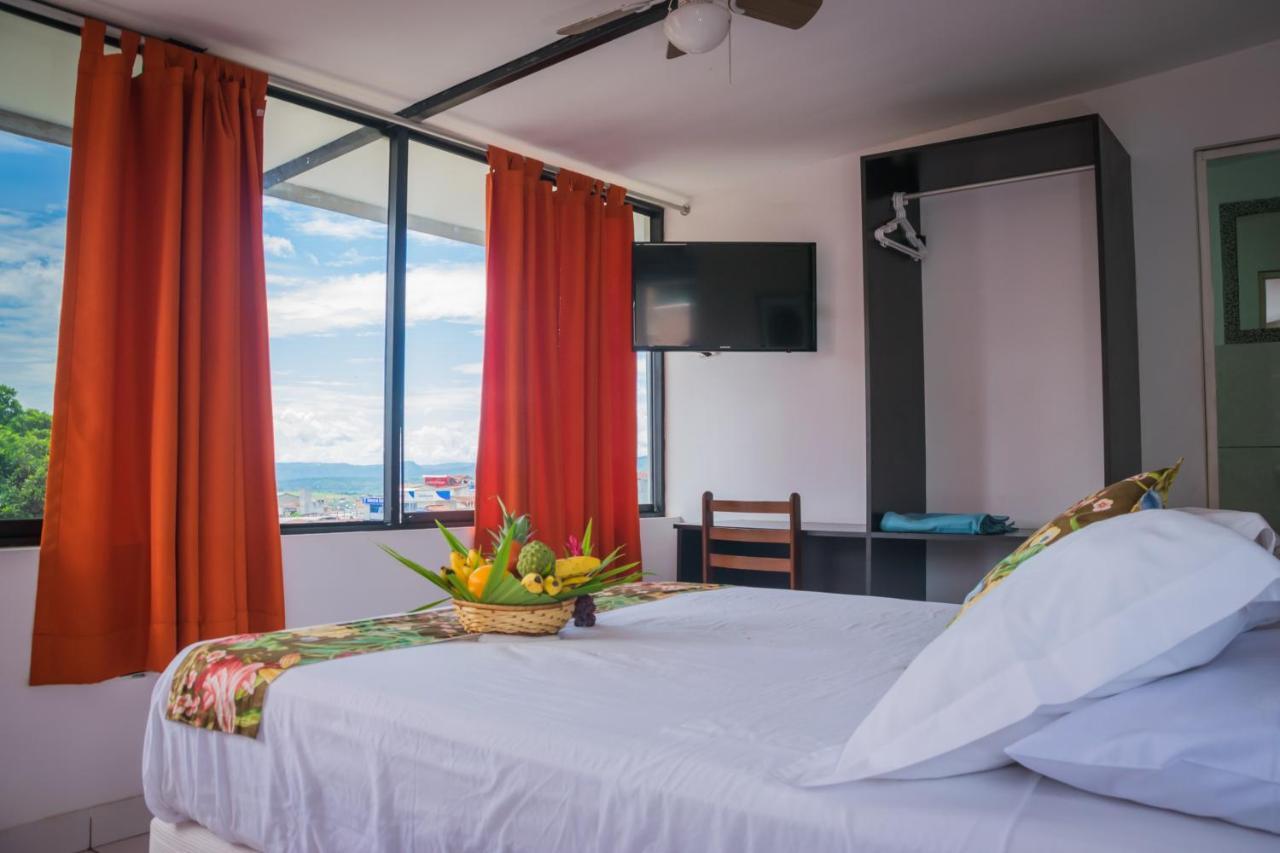 Hostal "Centrika" Tarapoto Eksteriør bilde
