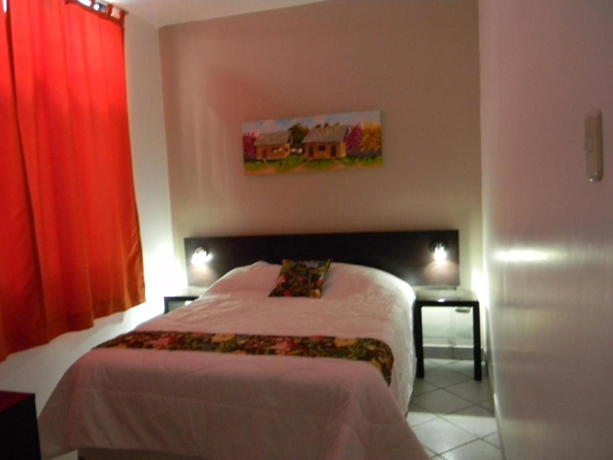 Hostal "Centrika" Tarapoto Eksteriør bilde